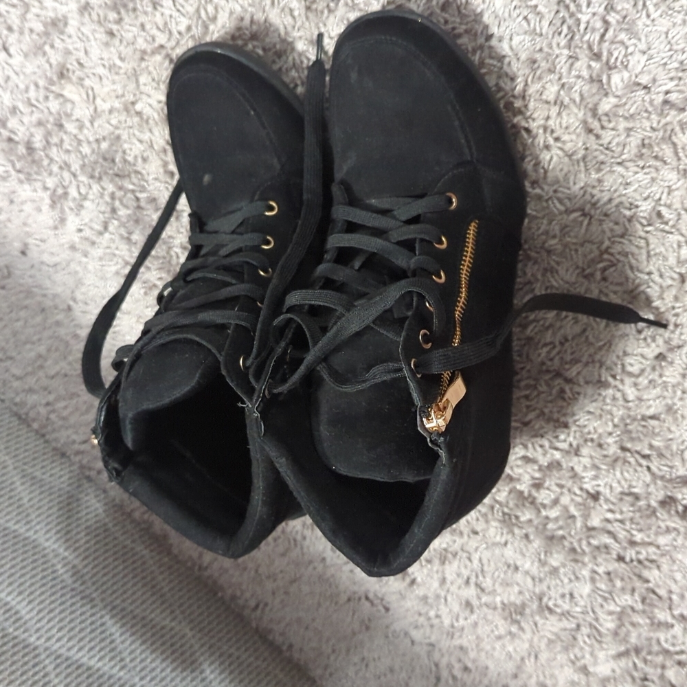 ✨2 for $25✨Black booties